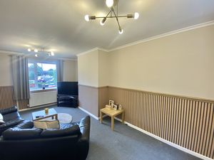 Lounge/Diner- click for photo gallery